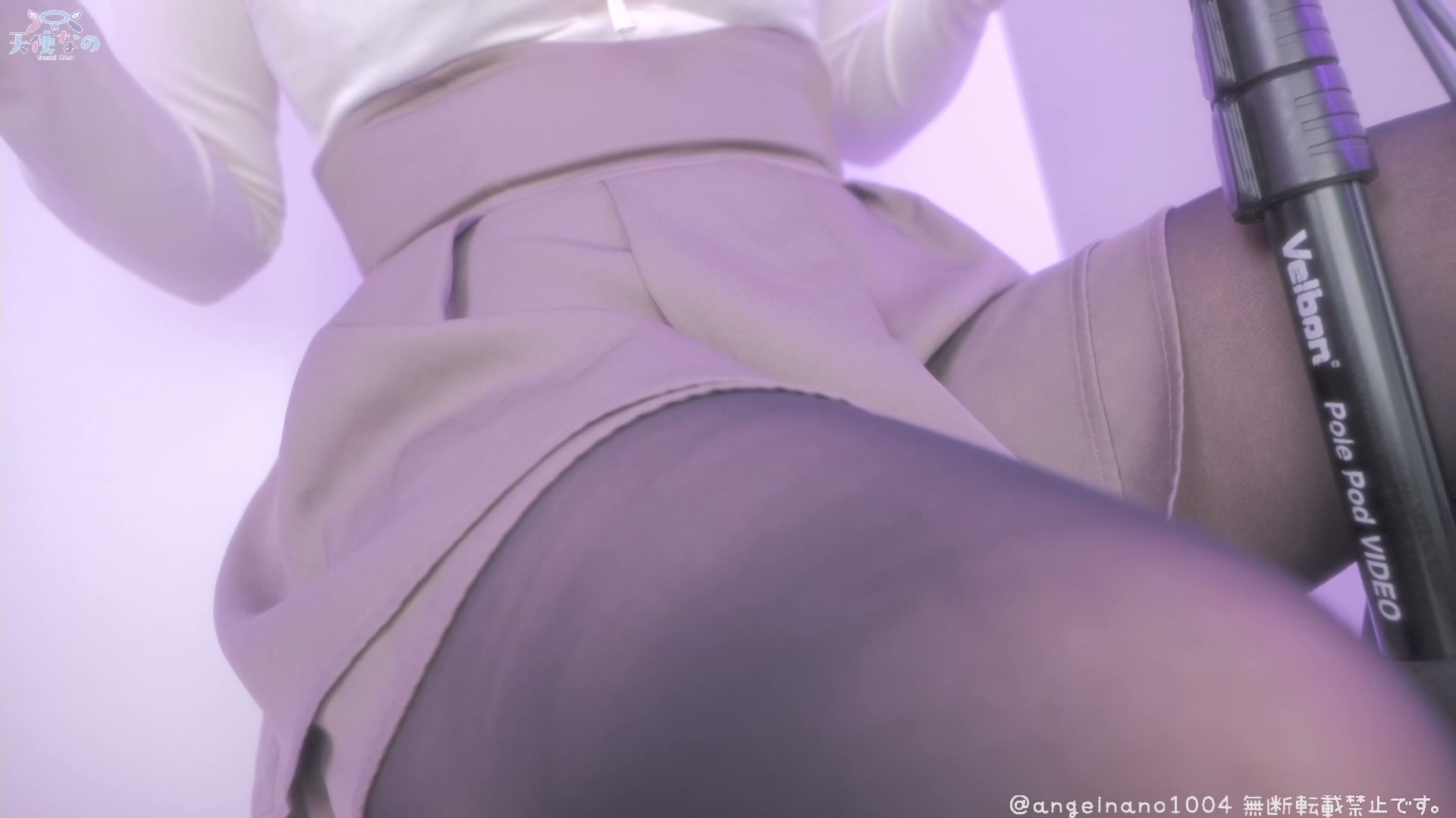 天使なの 展示黑色丝袜+涂抹润滑液+足部挑逗 3GB